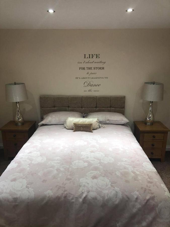 Worship Farm Accommodation Redhill  Εξωτερικό φωτογραφία